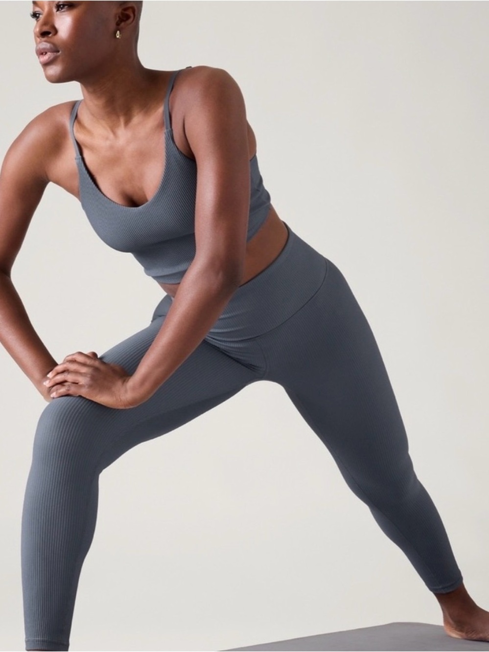 Athleta Elation rib tight light gray/bluish Sz M